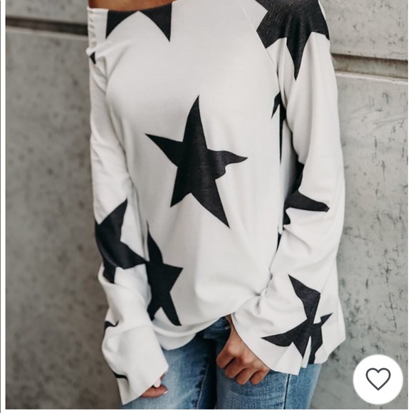Star Print Off Shoulder Top - Picture 2 of 6